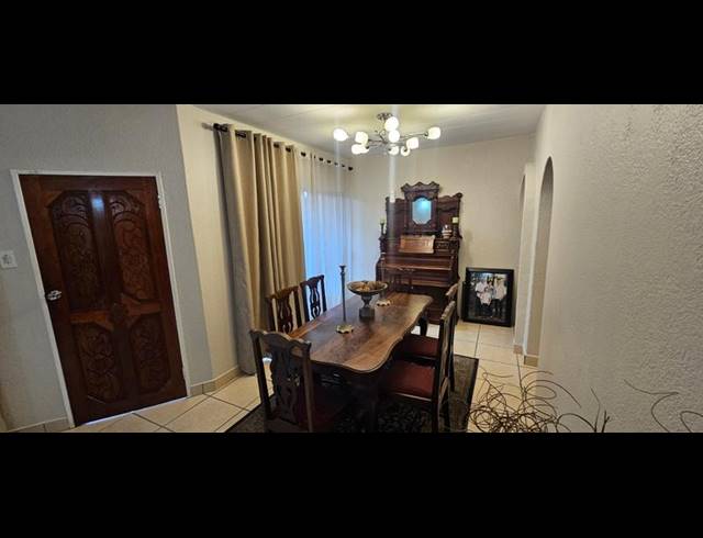 3 BEDROOM DUPLEX FOR SALE IN PETERSFIELD